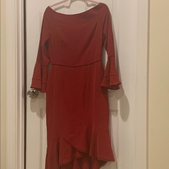 Dresses & Skirts - Vicky & Lucas Red Dress (stunning)
